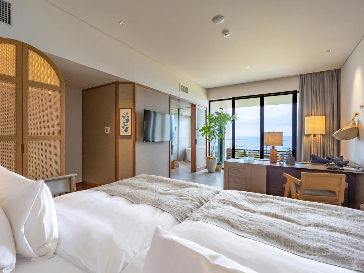 One Suite The Grand Nakijin Exterior foto